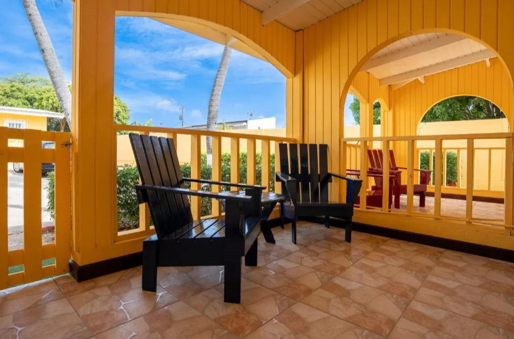 Coconut Inn | terras